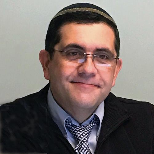 Rabbi Manny Viñas